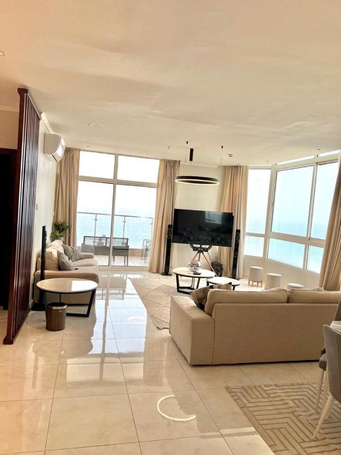 شقة فاخرة vip مطلة على البحر برج المسارات