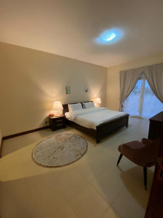 4 bedroom apt in king Abdullah economy city ابراج الشاطي